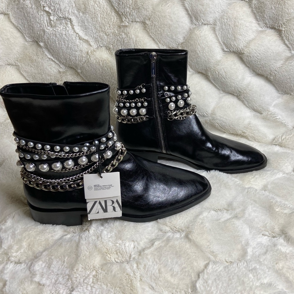 ZARA LOW HEELED PEARL CHAIN ANKLE BOOTS  #zara #zarashoe #sale #booties #pearl
